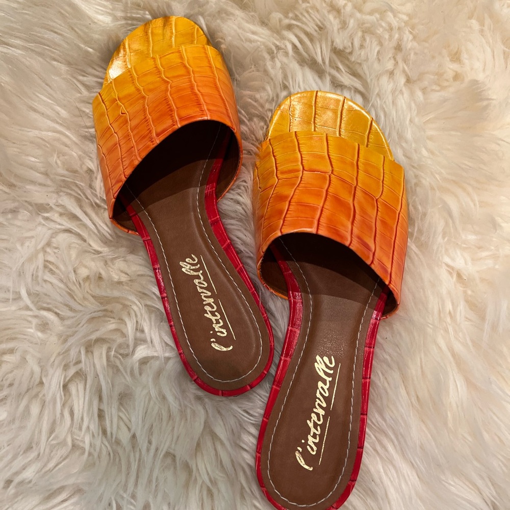L’intervalle sunset yellow orange leather sandals